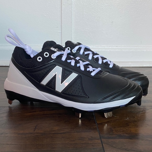 New Balance Shoes - New Balance Women's Softball Cleats
